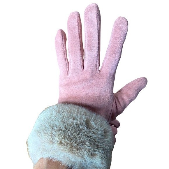 Accessories - NWOT POWDER Soft Pink Faux Fur Trimmed Driving Gloves Winter Dressy Fancy O/S